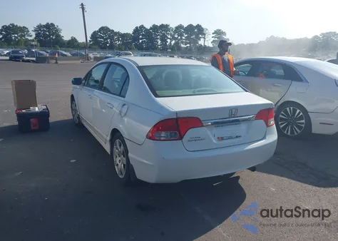 2011 Honda Civic Lx z USA, uszkodzony, nr VIN 19XFA1F58BE023200